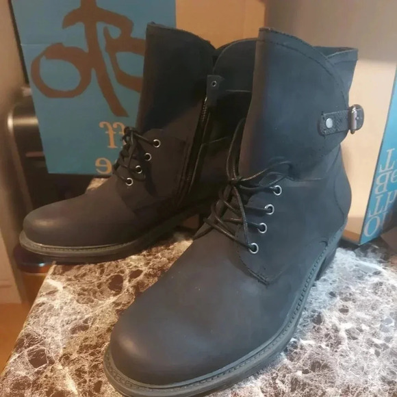 OTBT | Black Gallivant Leather  Boot - NIB - Picture 5 of 12